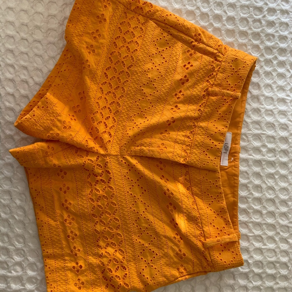 Tailored lace shorts
